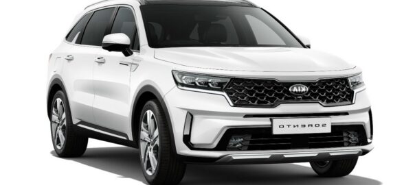 Un tractor que arrastra un remolque